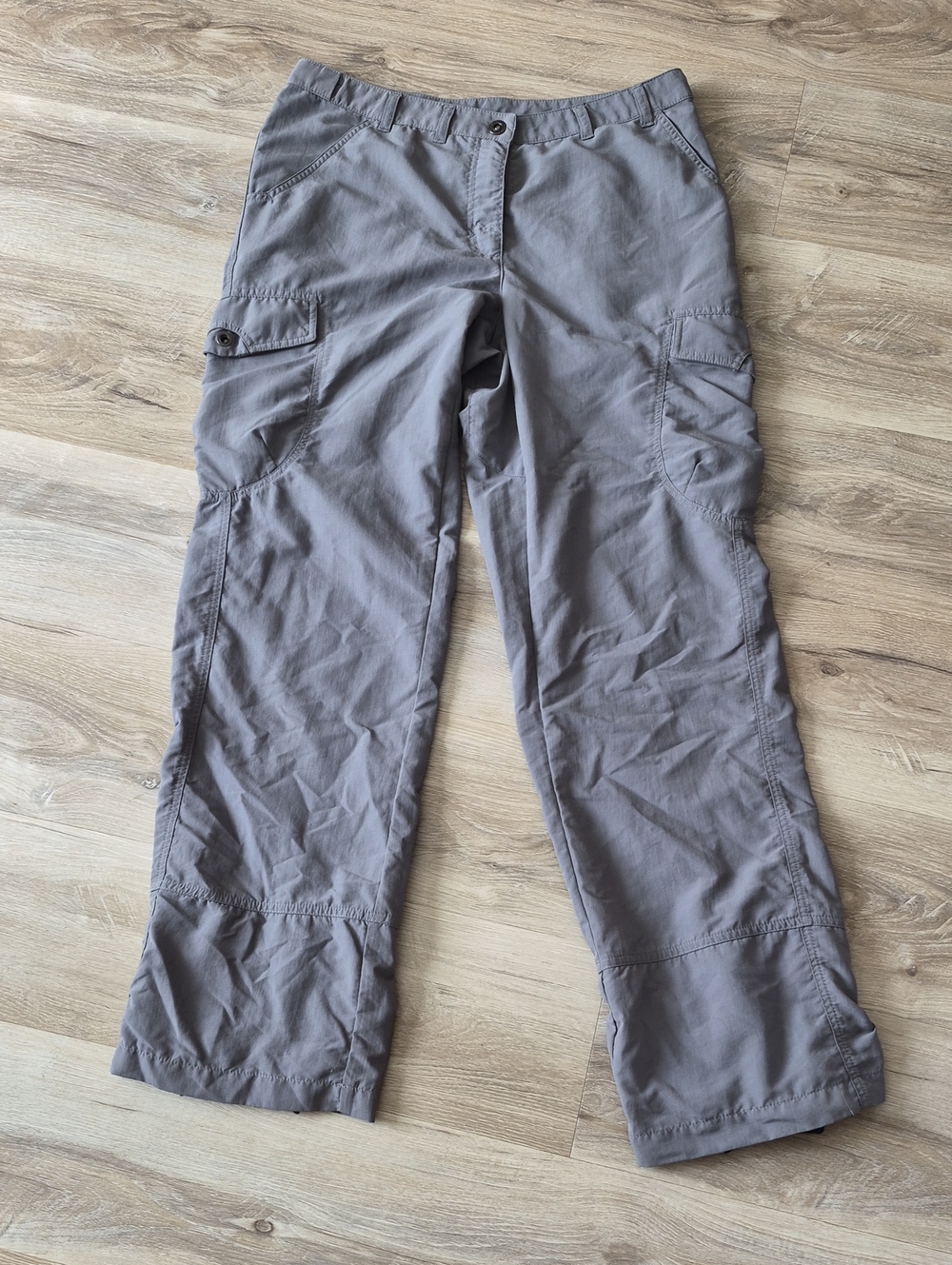 MEC Women’s Gray Cargo Hiking Pants